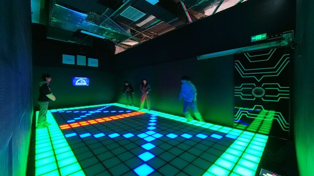 How Do LED Rolling Floor Mapping Display Tiles Transform Rhythm Challenges into Interactive Gameplay?